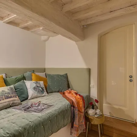 Borgo San Lorenzo Terrace * Firenze